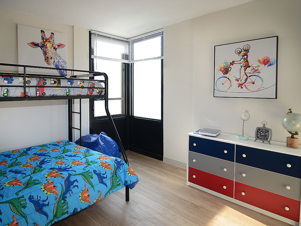 Chestnut-Hotizontal-2